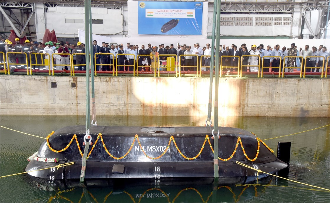 Mazagon Docks Unveils India's First Indigenous Stealth Midget Submarine, 'Arowana'