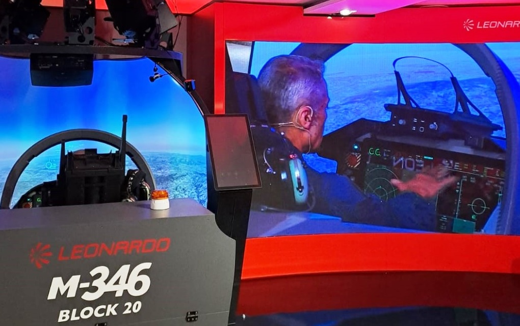 Leonardo Unveils M-346 Block 20 Cockpit Upgrade: Advancing Pilot Training and Light Combat Operations