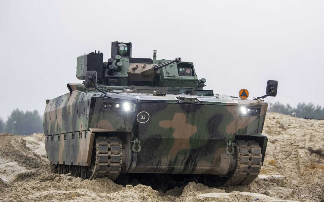 Poland Signs €1.5 Billion Deal for Borsuk IFVs, Advancing Military Modernization