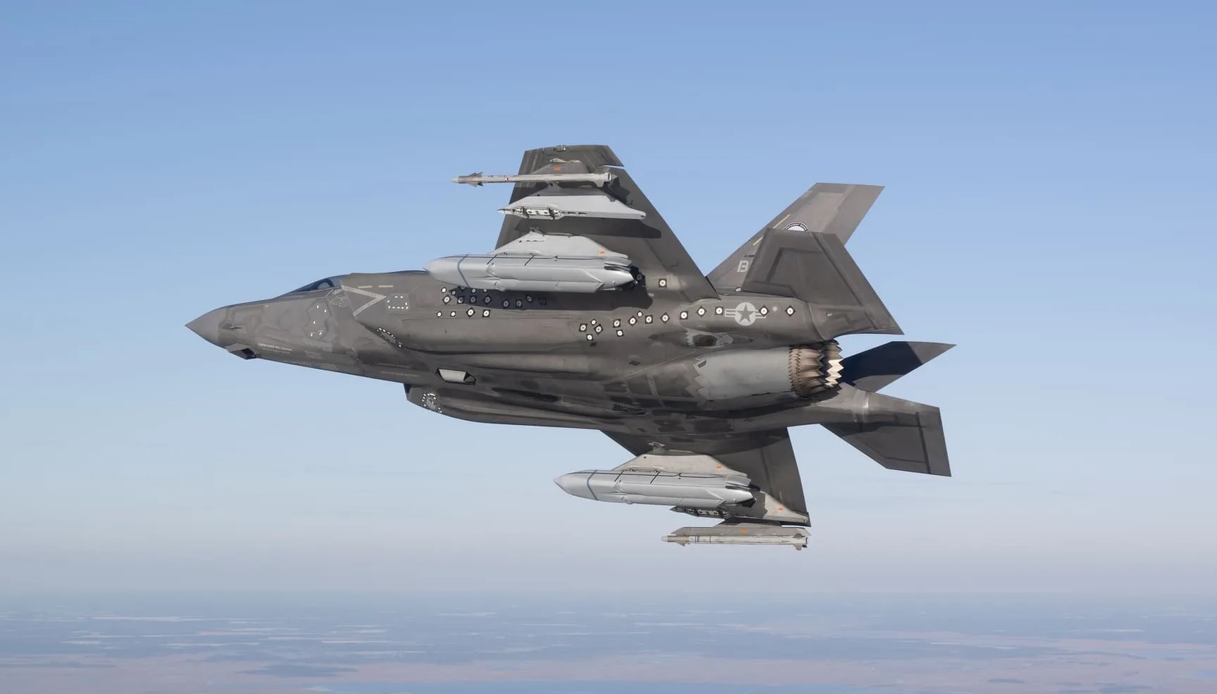 U.S. Navy and Lockheed Martin Complete First Phase of F-35C LRASM Integration Testing