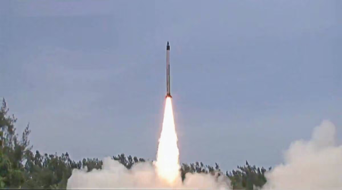 DRDO Advances Naval Air Defence with Ground Mobile Launcher Procurement for M1 Missiles