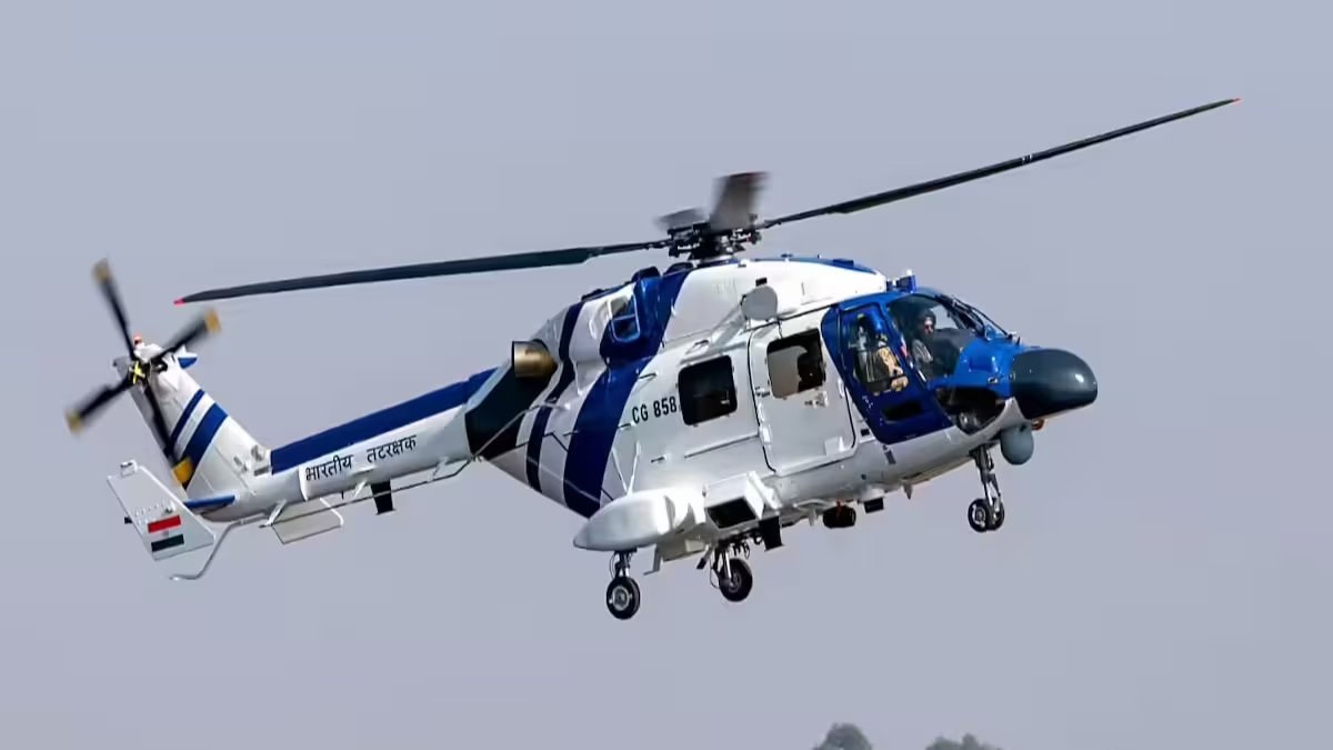 HAL Delivers Four ALH Mk 3 Maritime Helicopters to Indian Coast Guard 