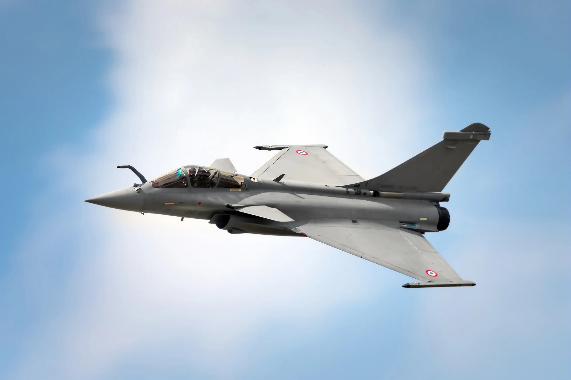 Rafale Program Faces Strategic Setbacks in India, UAE, and Indonesia Amid Shift to F5 Standard