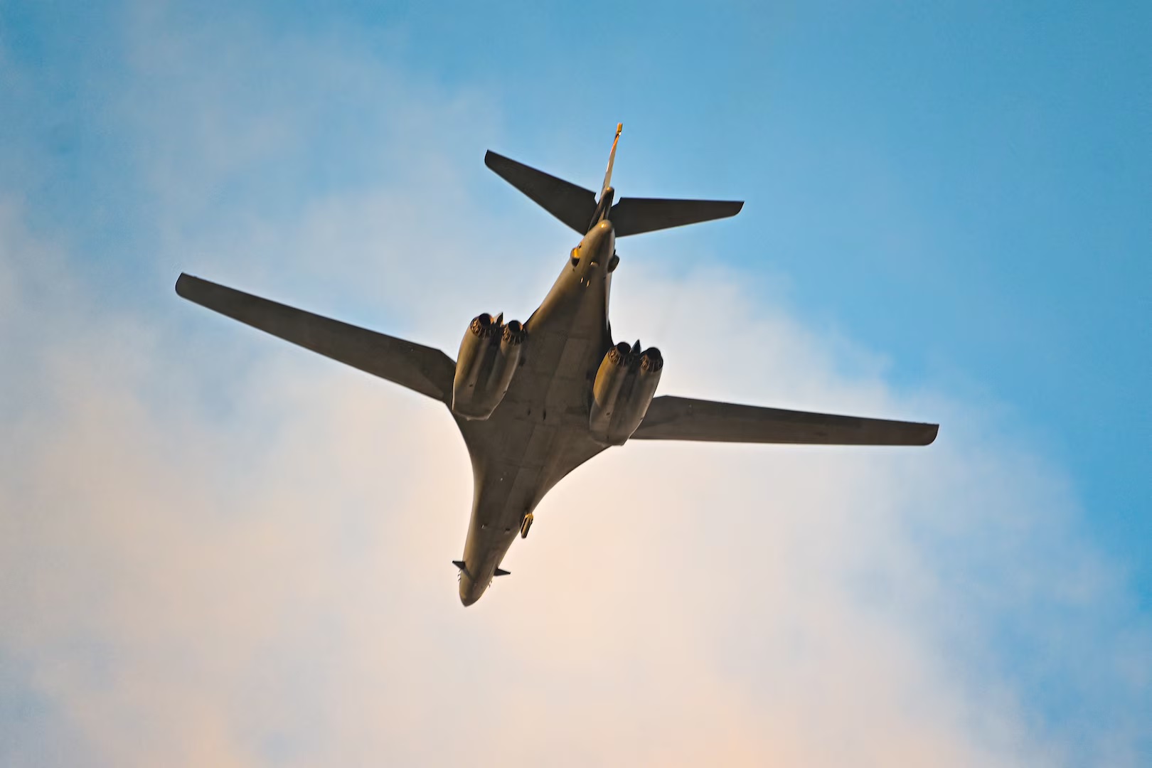 U.S. DLA Awards $76 Million Contracts to Sustain B-1B Lancer Wing Components Through 2029