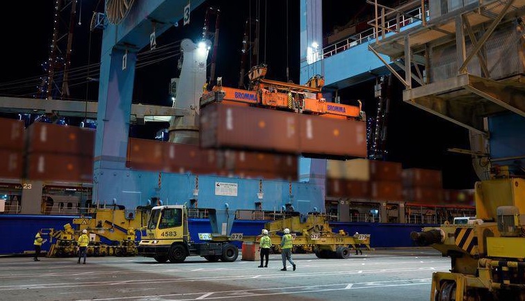 U.S. Delivers 6,500 Tons of Military Equipment to Israel in 24 Hours Amid Ongoing Resupply Effort