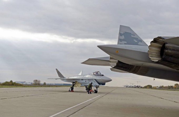 Russia’s Su-75 Checkmate Seen Beside Su-57, Raising Fresh Questions on Program’s Direction