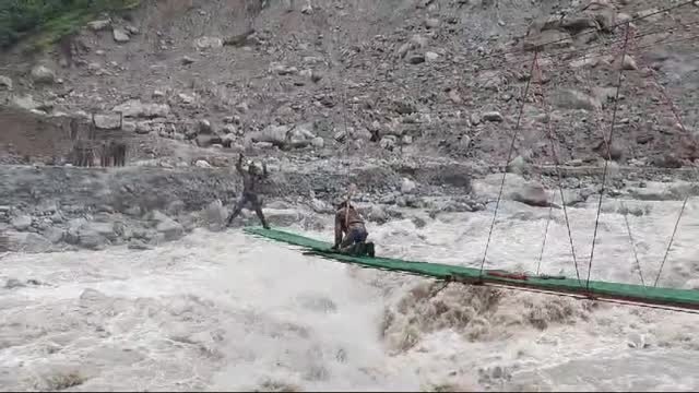 Indian Army Builds Suspension Bridge in 48 hours in Rain-Hit North Sikkim