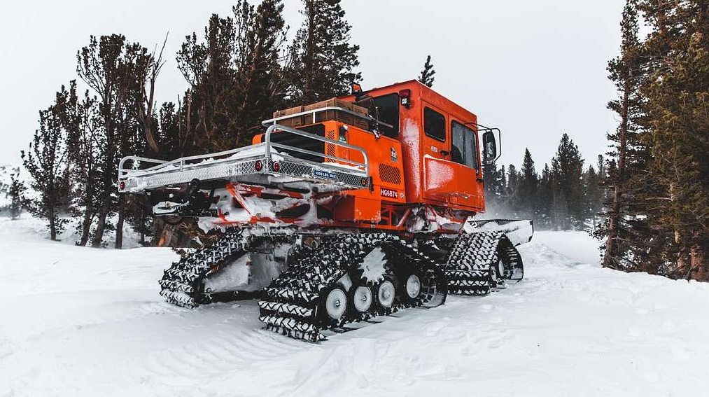 Tucker Sno-Cats: Essential All-Terrain Vehicles Supporting Marine Corps Training in Extreme Conditions