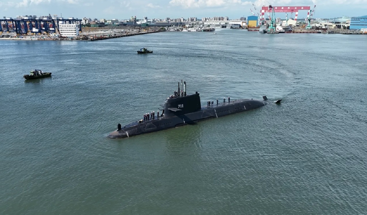 Taiwan’s First Indigenous Submarine ‘Hai Kun’ Completes First Sea Trial