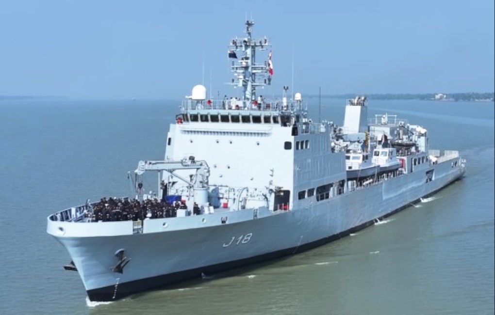 GRSE Delivers 113th warship ‘Ikshak’ Survey Vessel to Navy