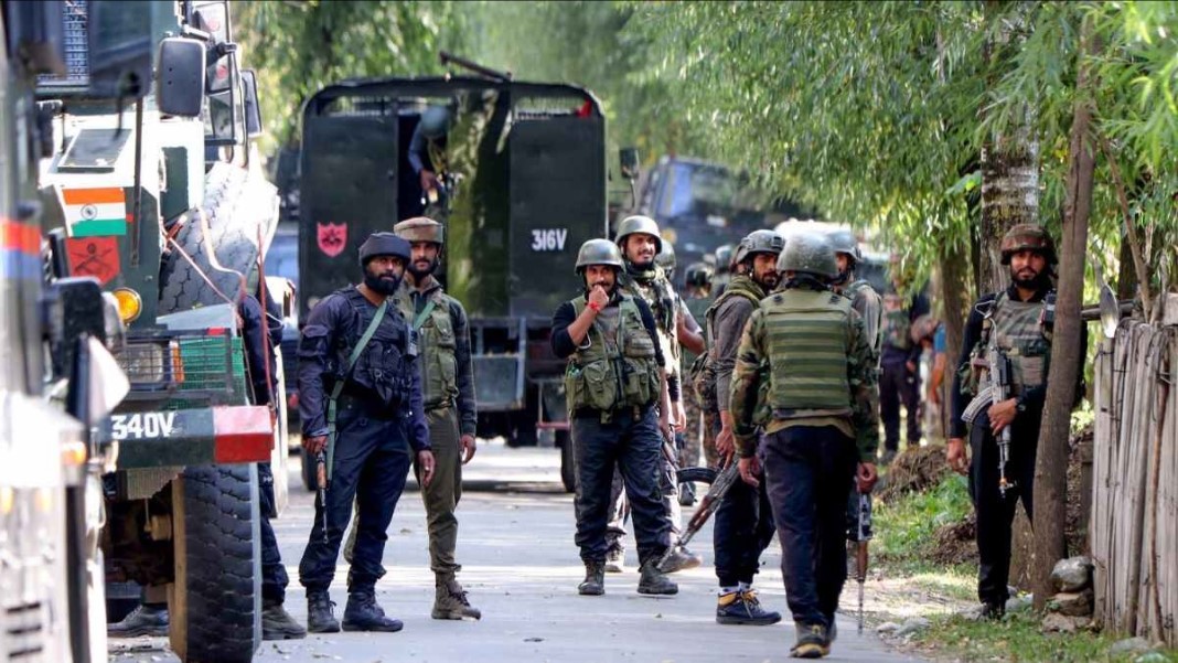Indian Army Tightens Security Along LoC Ahead of Republic Day