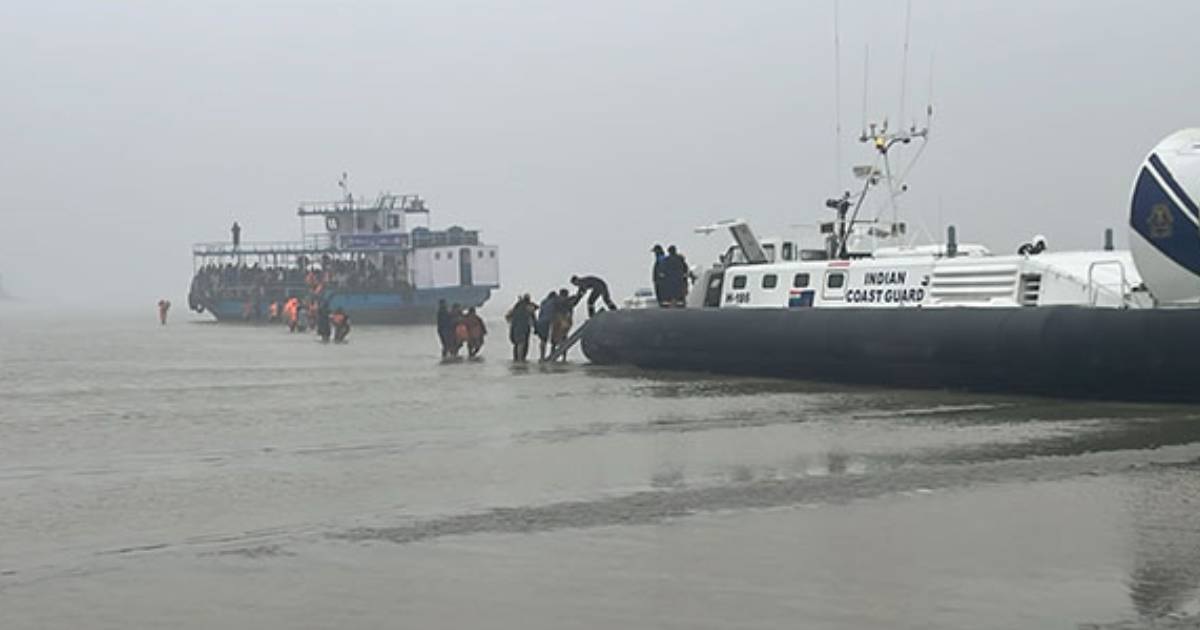  Indian Coast Guard Saves 182 Pilgrims from Stranded Ferry with Hovercraft