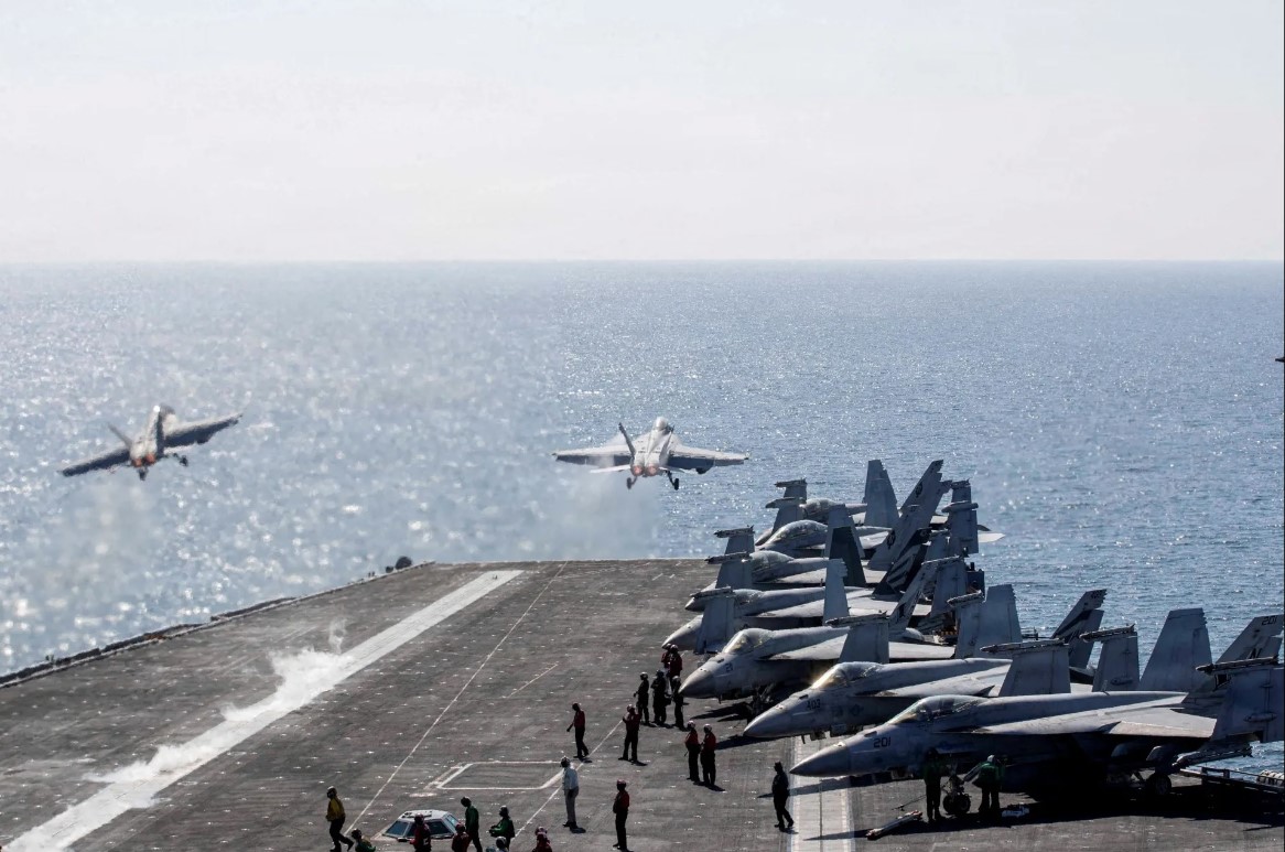 U.S. Military Develops Contingency Plans for Strikes on Iranian Targets in Strait of Hormuz if Ceasefire Collapses