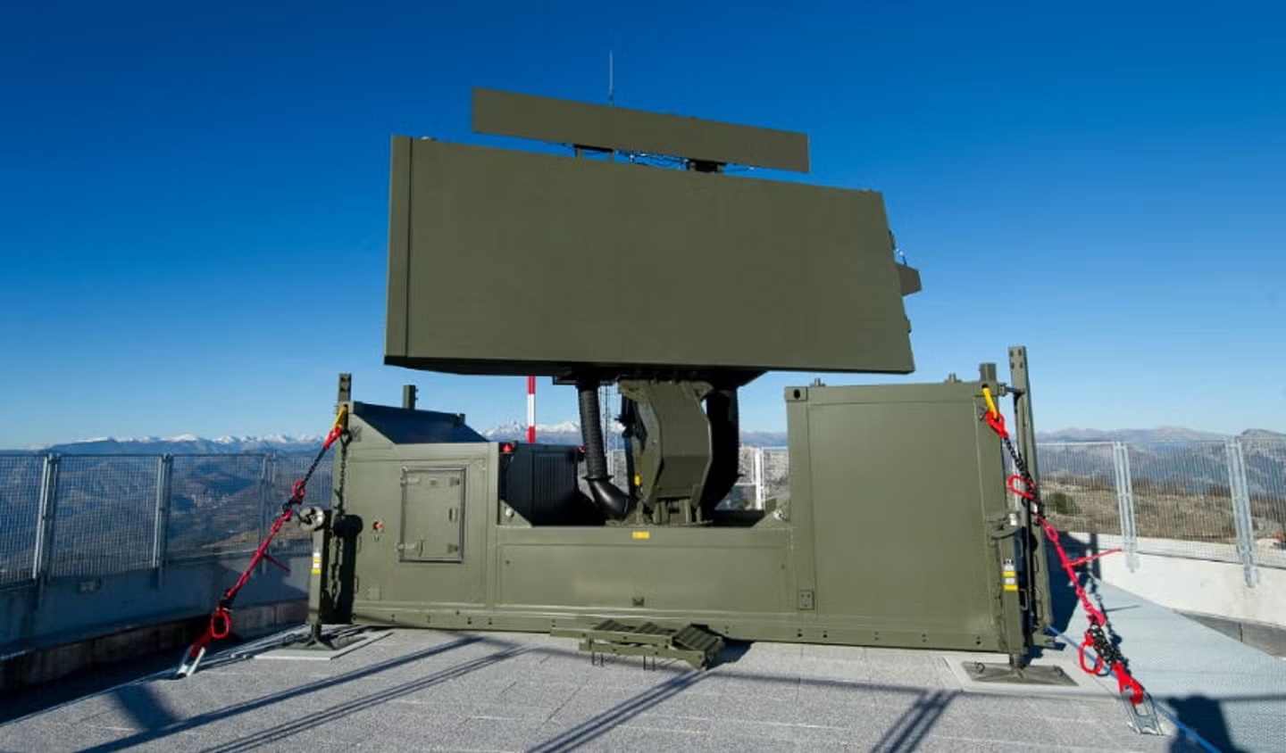 Qatar Signs Thales Contract for GM400 Alpha and GM200 Air-Surveillance Radars