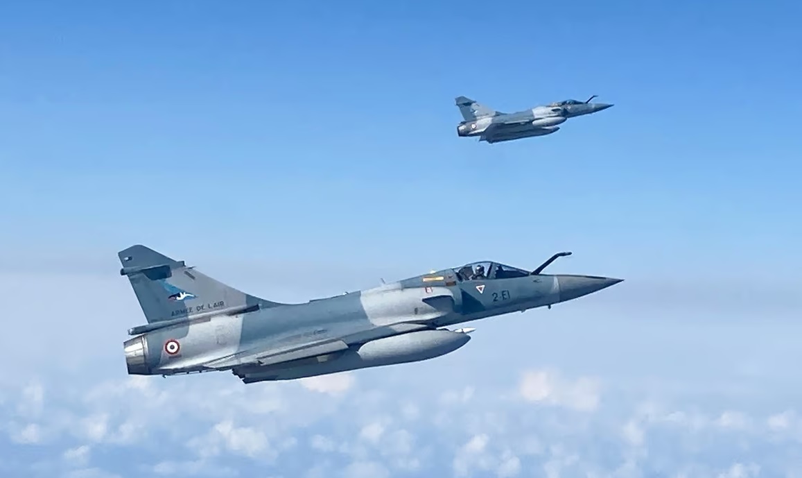 France Delivers First Batch of Mirage 2000-5 Fighter Jets to Ukraine