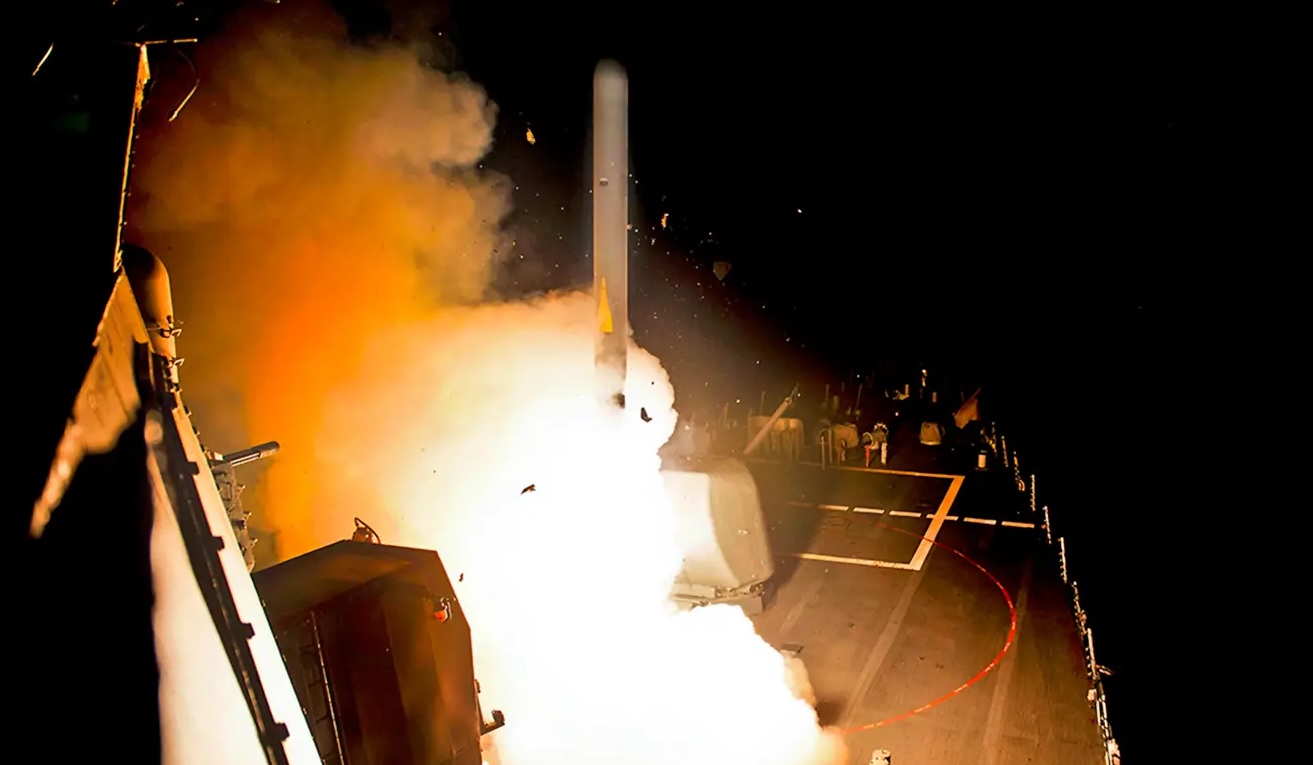  Tomahawk Cruise Missiles Used To Target Houthi Radar Site in US Military Strike