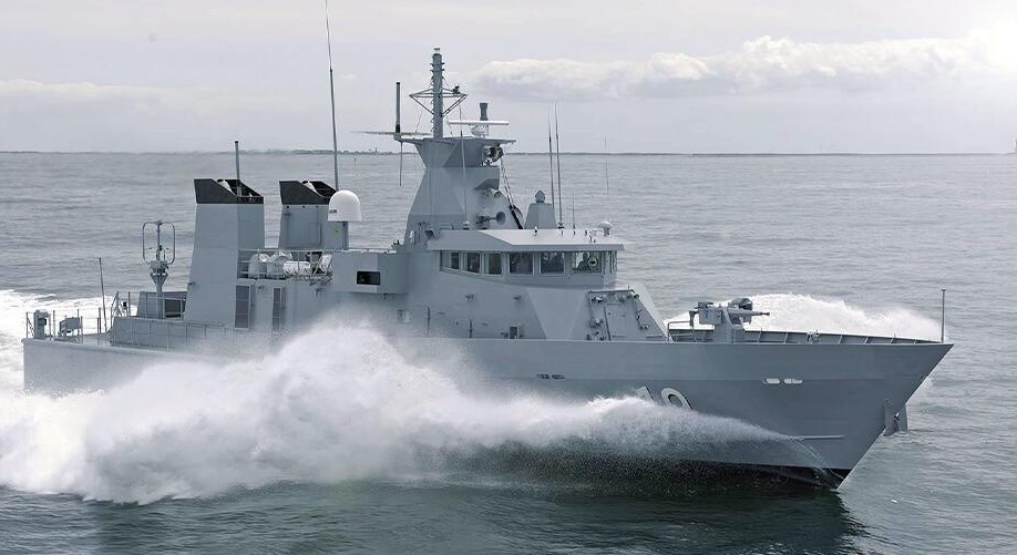 Defence Ministry Inks Rs 1,070 Crore Contract with MDL for 14 Fast Patrol Vessels