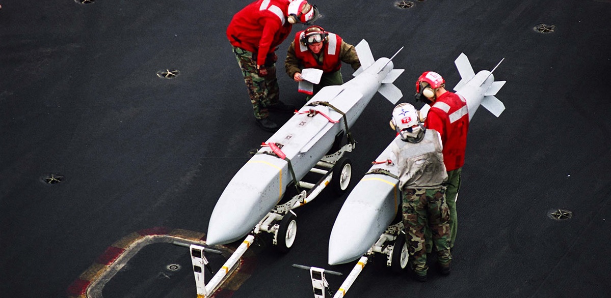 Raytheon Win $68.4 Million Contract to Supply AGM-154 Glide Bomb to Taiwan