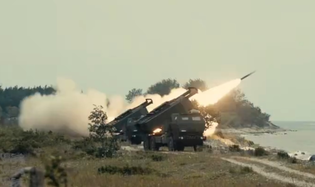 Estonia’s Reserve Soldiers Fire HIMARS for First Time in Historic Live-Fire Drill on Saaremaa