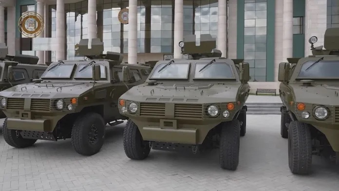 Chinese-Made Armored Vehicles Spotted in Ukraine: Russia Deploys Tiger 4x4 in Battle