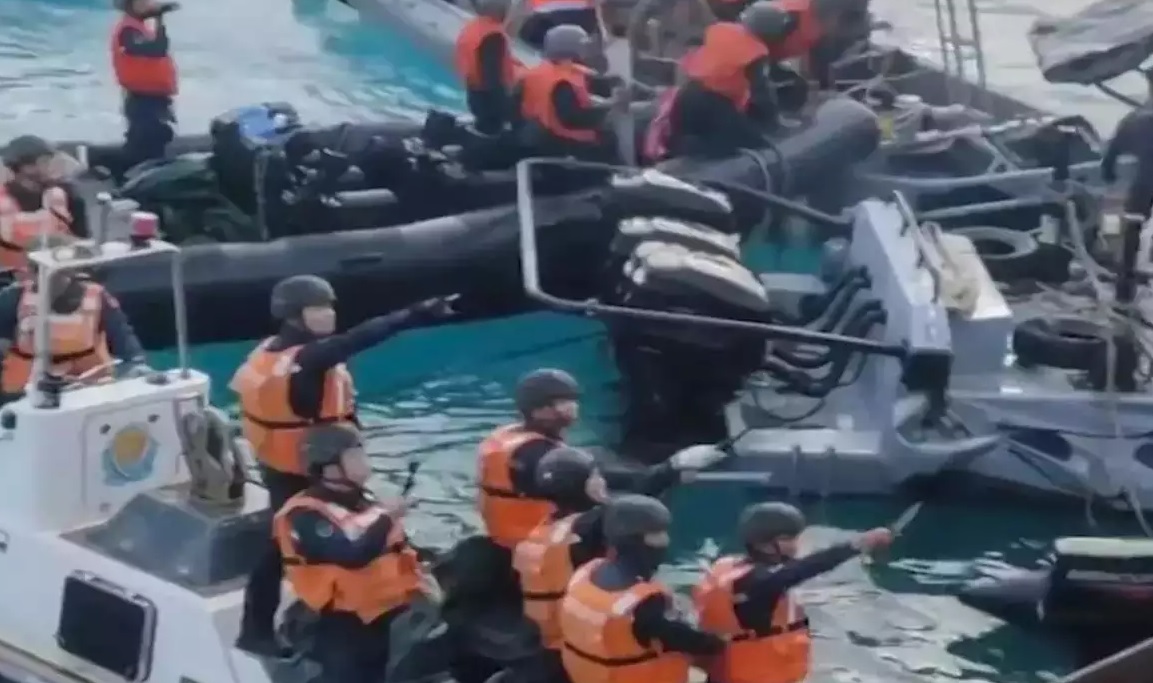 China Coast Guard Personnel a &lsquo;Band of Barbarians&rsquo;, says Philippine Navy Official