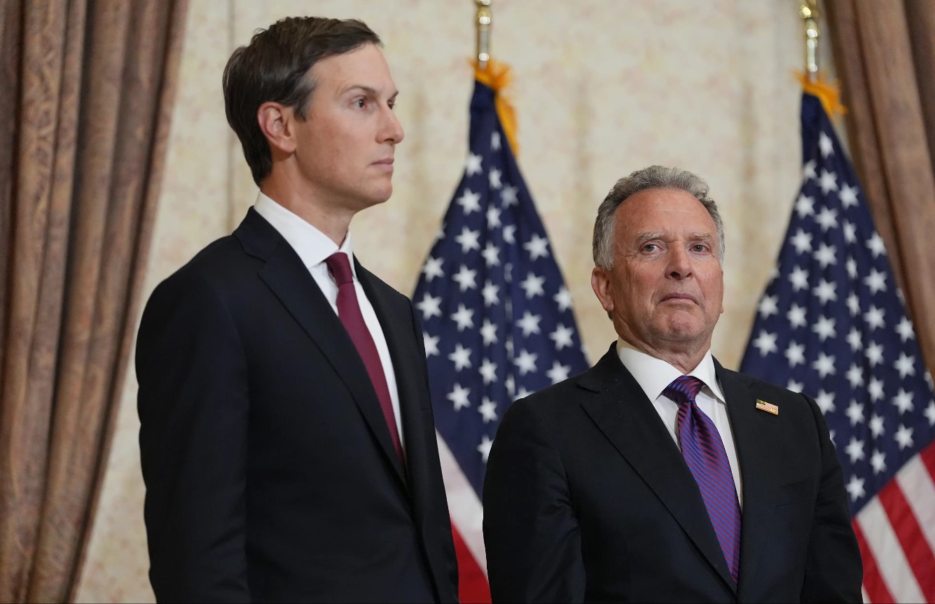 Trump Sends Special Envoy Steve Witkoff and Jared Kushner to Pakistan for Talks with Iranian Foreign Minister Abbas Araghchi