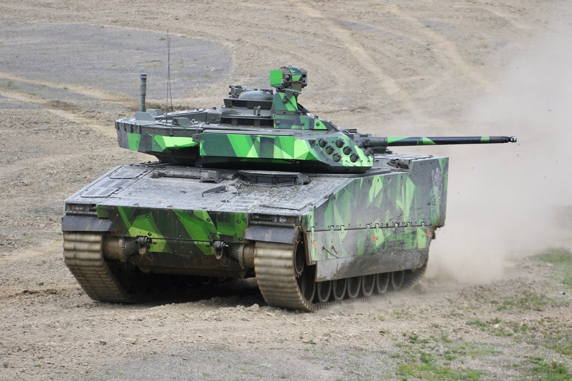 Czech Republic Awards €250 Million Service Deal for Leopard Tanks and Recovery Vehicles