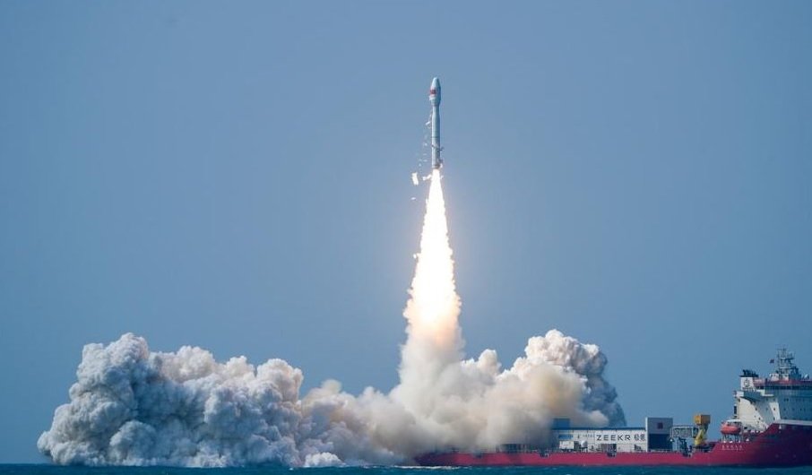 China Launches Two AI-Powered Hyperspectral Satellites on Smart Dragon-3 Sea-Based Rocket