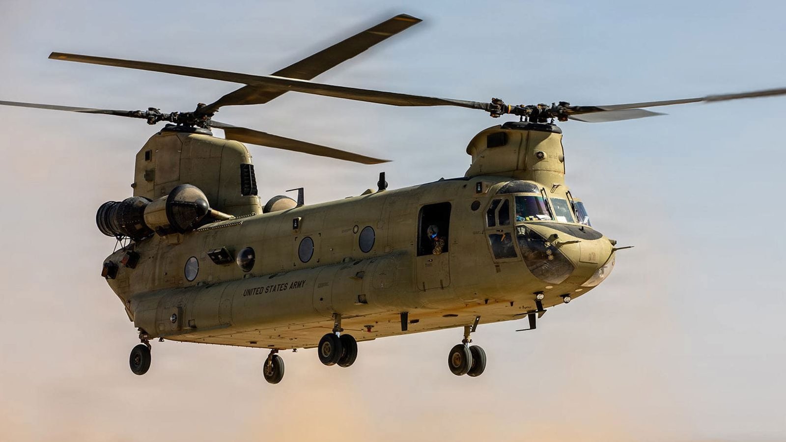 Collins Aerospace Wins $472 Million U.S. Army Contract to Modernize CH-47 Chinook Avionics