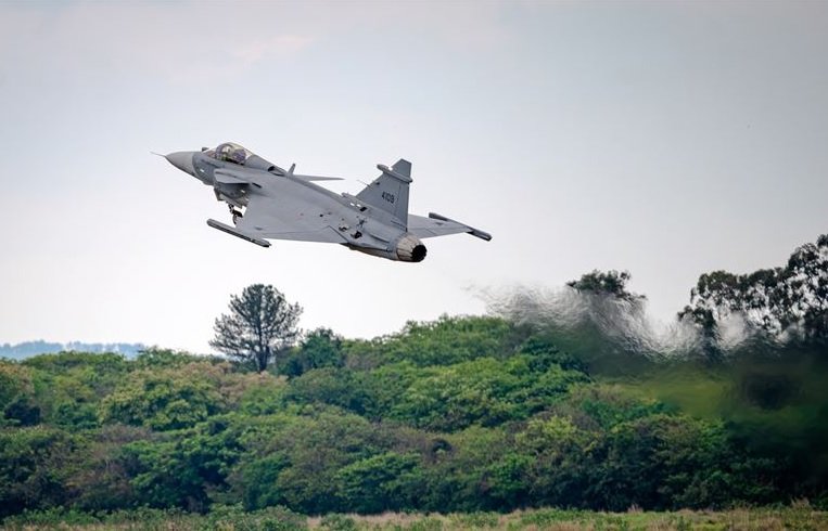 First Brazilian-Built Gripen E Fighter Completes Maiden Flight