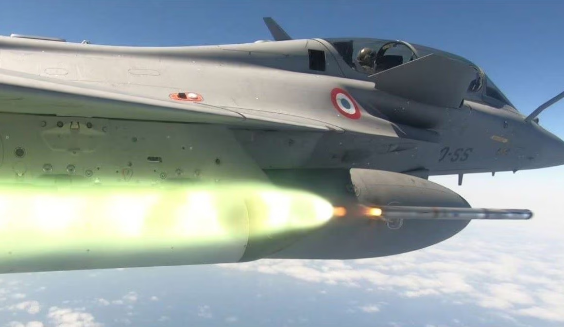 France Successfully Completes Integration Testing of Low-Cost 68-mm Laser-Guided Rockets on Rafale Jets to Counter Drone Threats