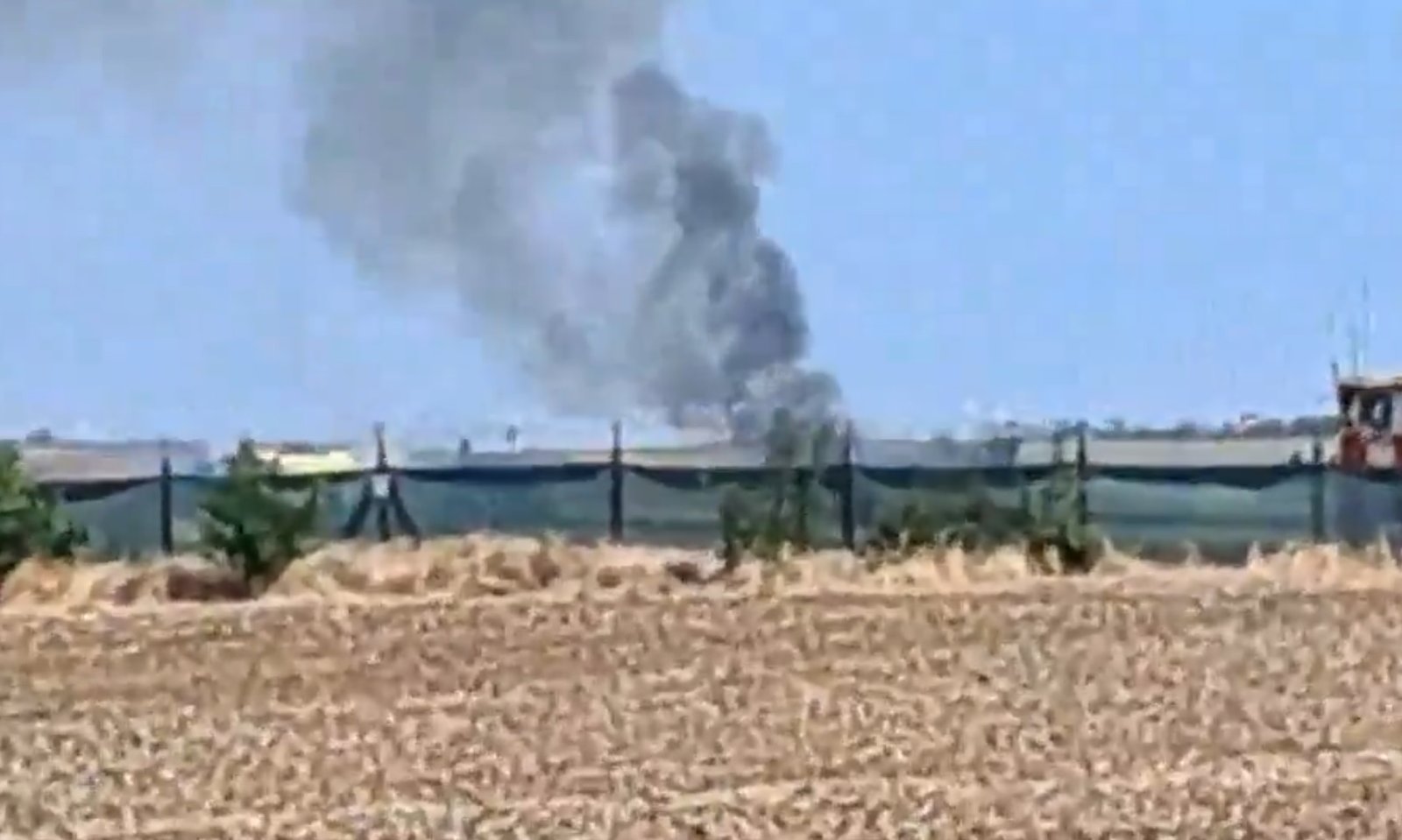 Hungarian Air Force Gripen Fighter Crashes Near Szolnok, Pilot Ejects Safely