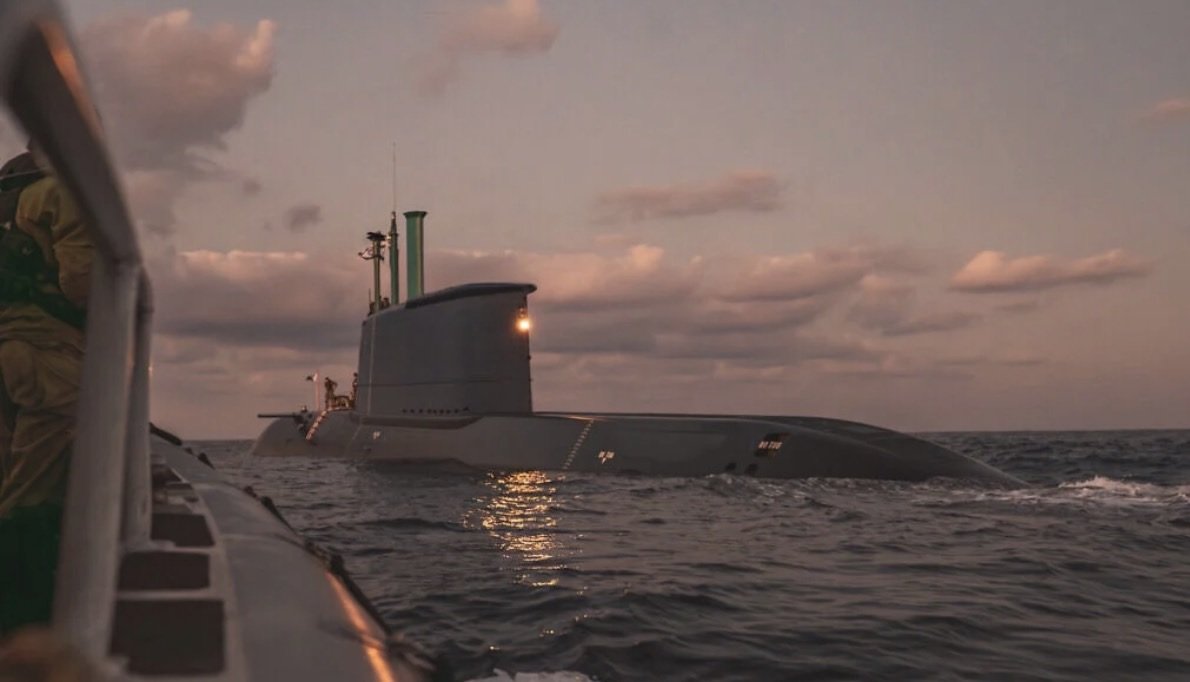 Israel&rsquo;s Largest Submarine, INS Drakon, Arrives in Haifa After 23-Day Voyage From Germany