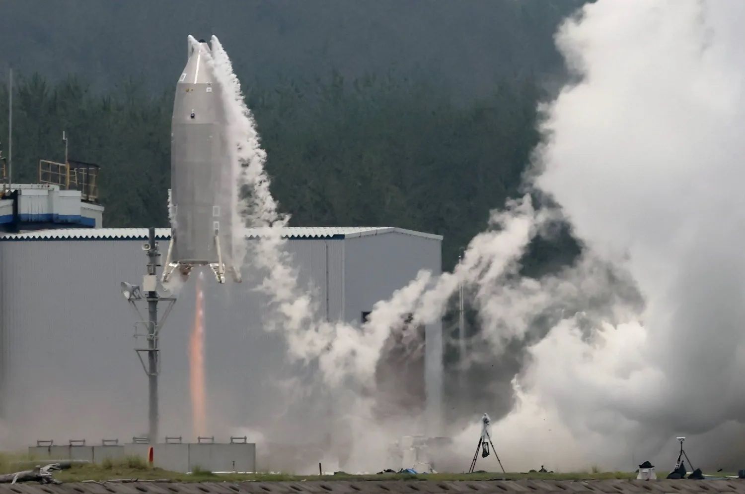 Japan Successfully Completes First Flight Test of RV-X Reusable Rocket Prototype