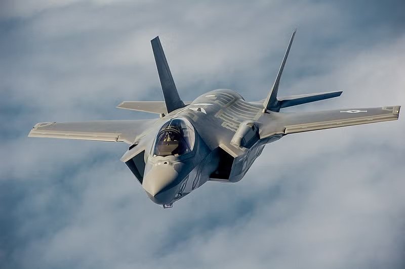 Lockheed Martin and Pentagon Agree on 10-Year Framework for at Least 850 F-35 Fighters