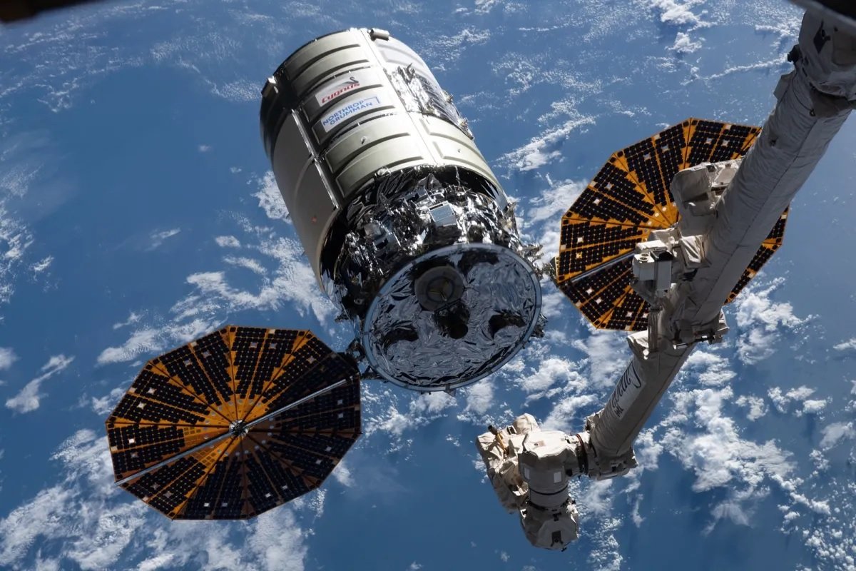 Northrop Grumman&rsquo;s Cygnus XL Raises International Space Station Altitude by 1.5 Miles Ahead of Crew-13