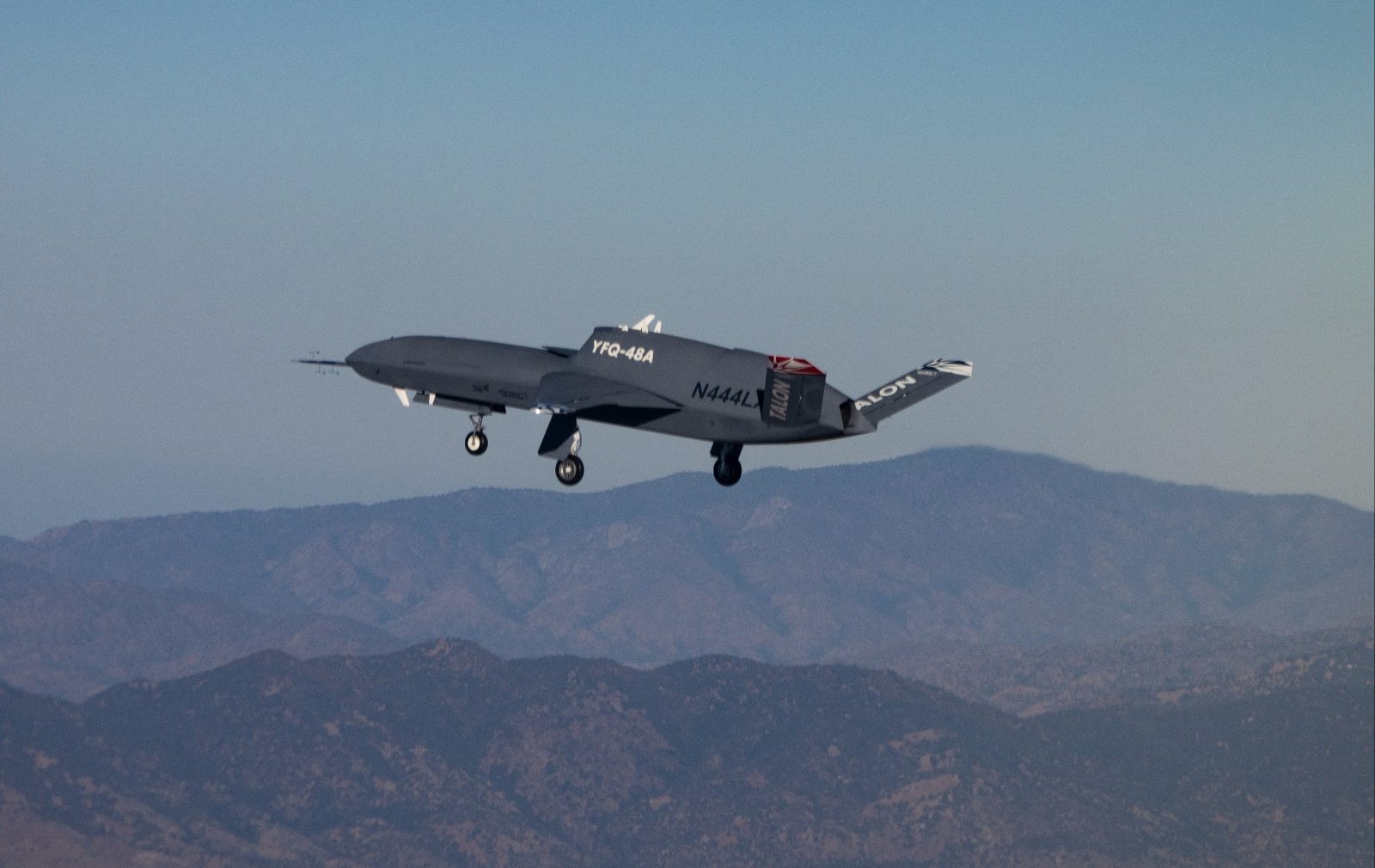 Northrop Grumman&rsquo;s YFQ-48A Talon Blue Completes First Fully Autonomous Flight