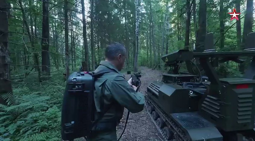 Russia Demonstrates Portable Laser System and Courier-2 Robot for Mine Clearance