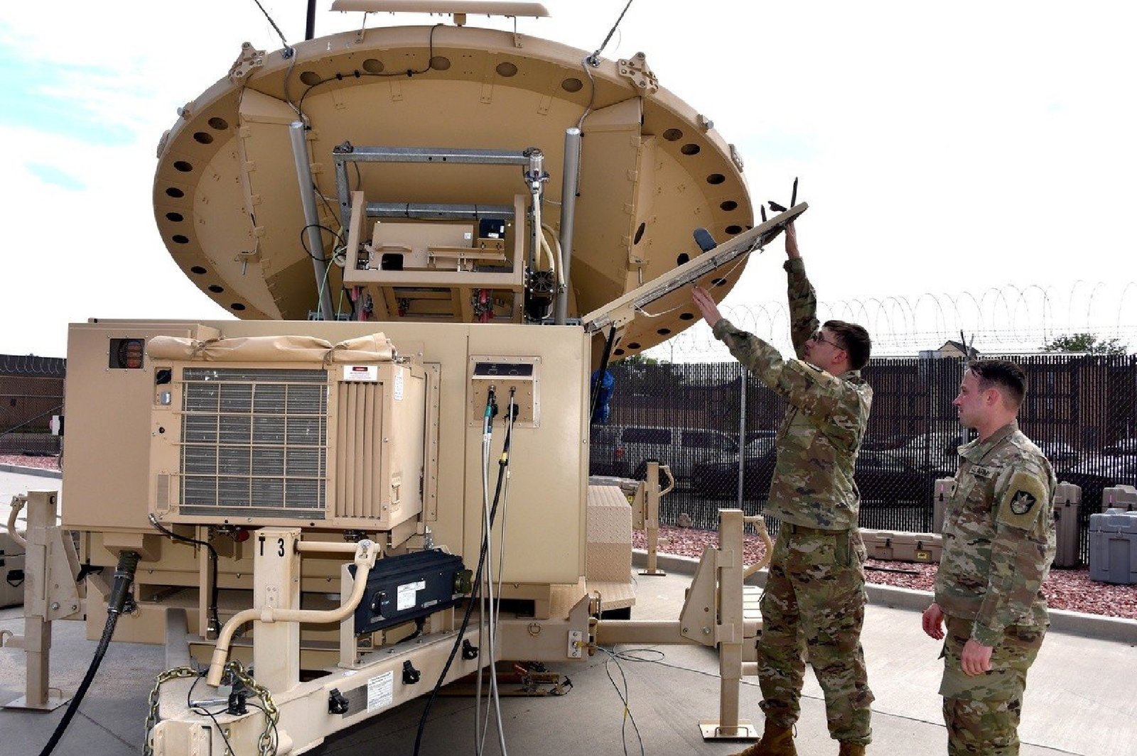 U.S. Army Invests $67 Million in Electromagnetic Warfare to Hide Forces from Orbital Surveillance