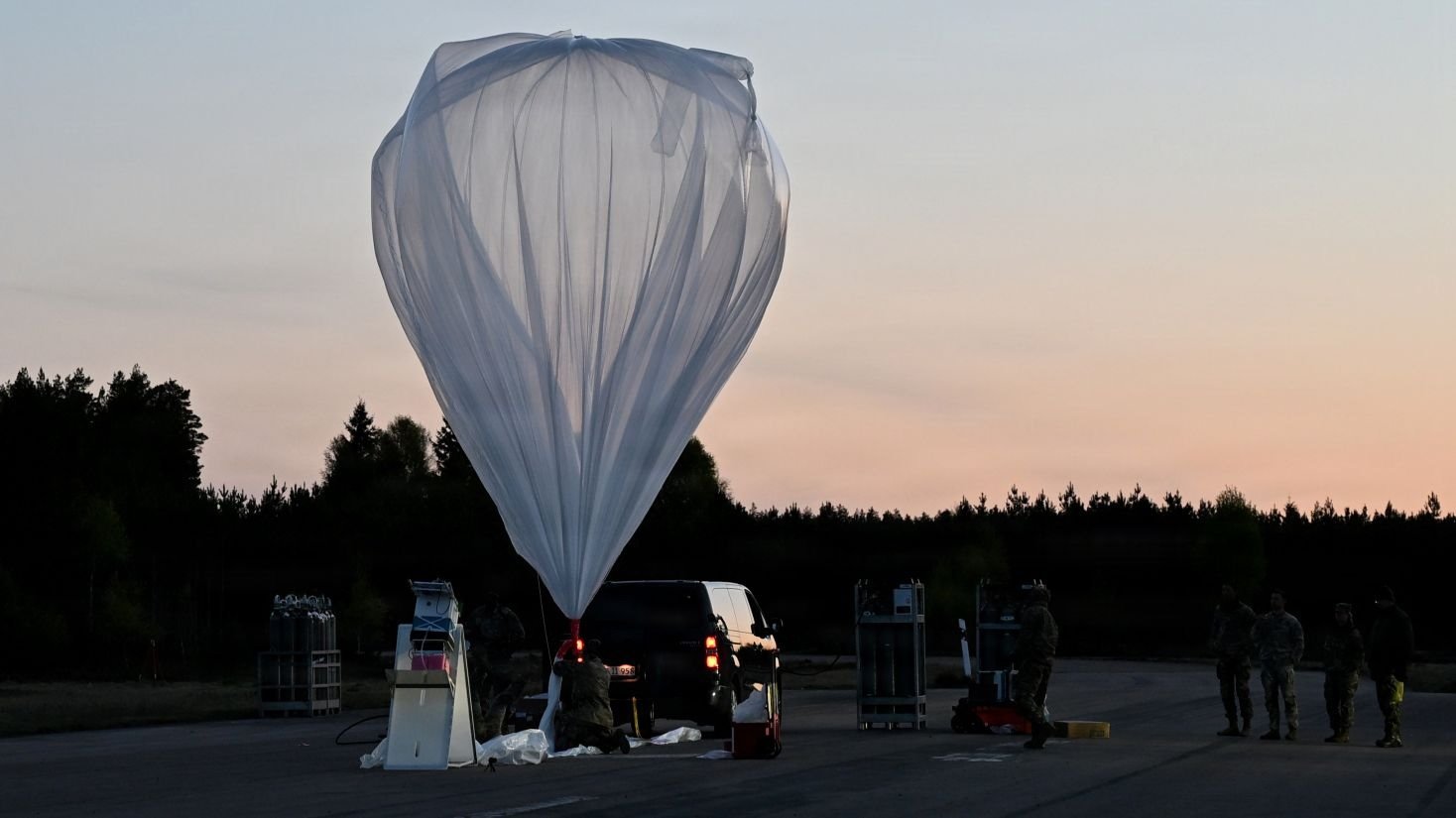 U.S. Army Tests High-Altitude Balloons as New ISR and Communications Platforms in Poland