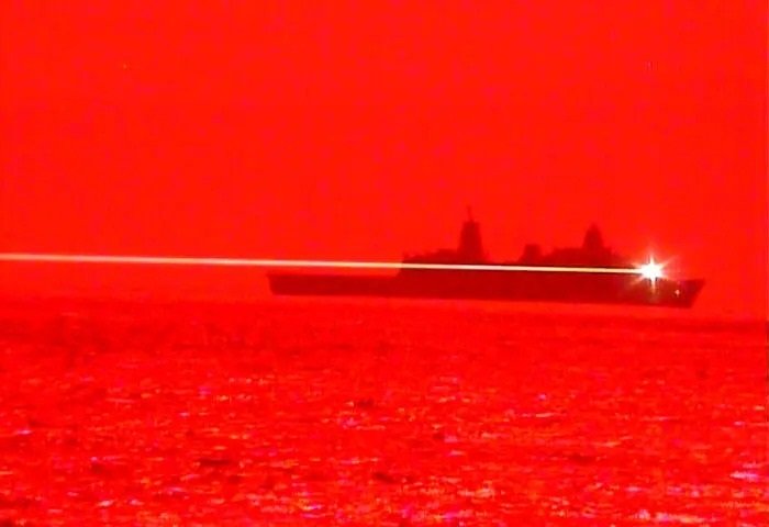 From Lab to Battlefield: U.S. Military Confirms Use of Laser Weapons Against Drones in the Strait of Hormuz and Along Southern Border