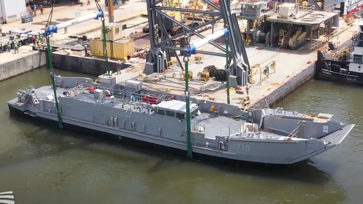 U.S. Navy Awards $280.5 Million in Prototype Agreements to Three Shipyards for LCU 1700 Landing Craft