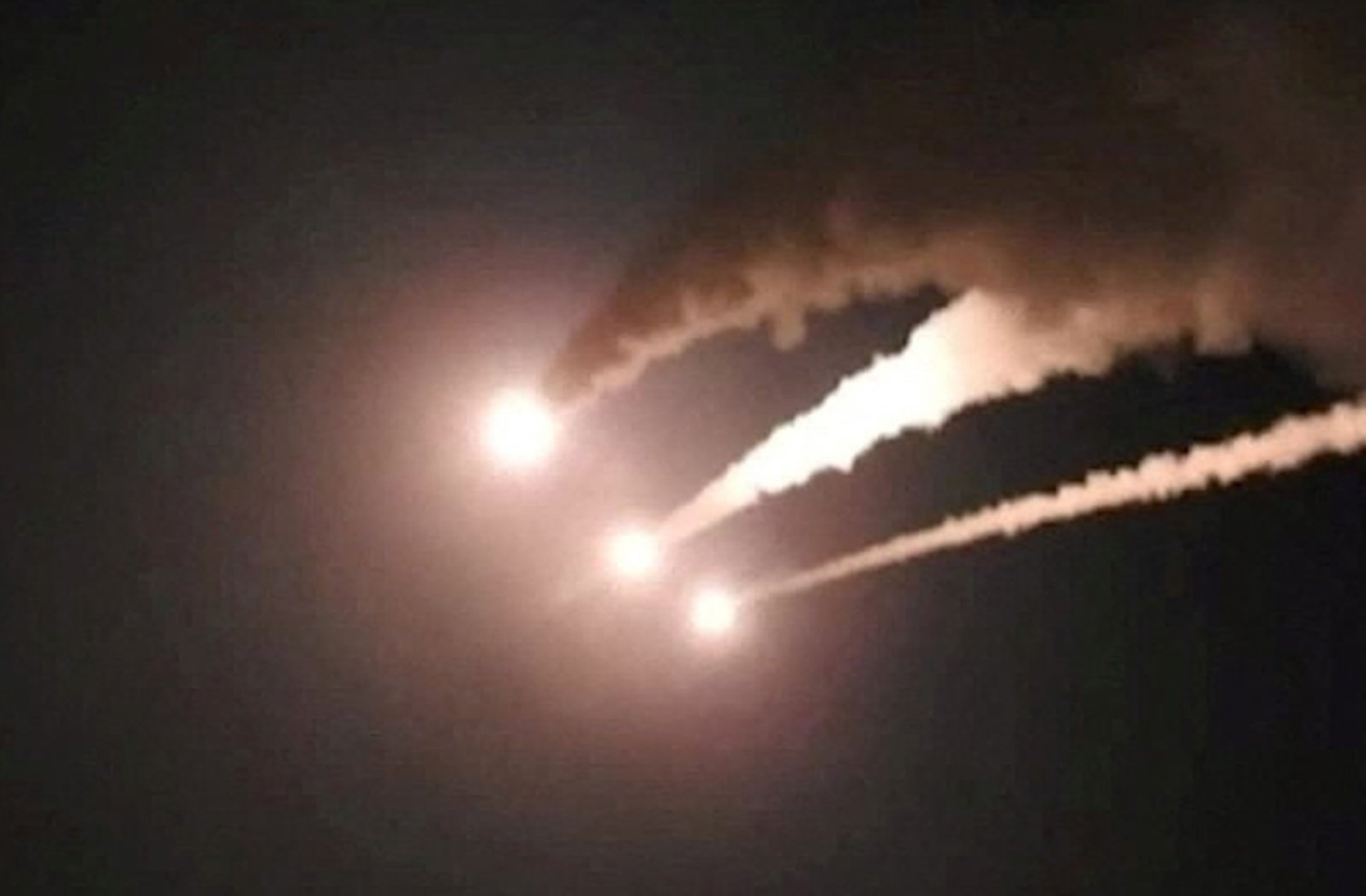 U.S. Strikes Iranian Rocket Launchers on Larak Island; Iran Retaliates in Jordan and UAE With Missile and Drone Attacks