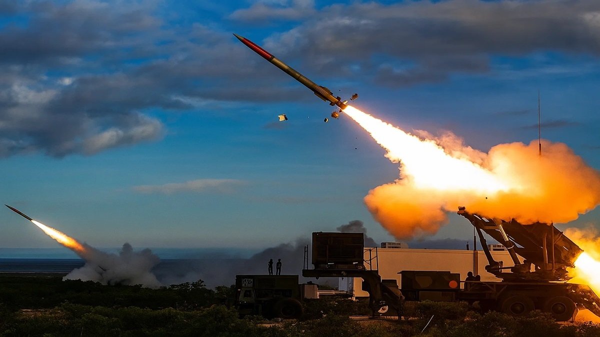 Ukraine Signs Contracts for 1,000 Patriot Missiles, Seeks Immediate Transfer of 300 Interceptors From Allied Stocks