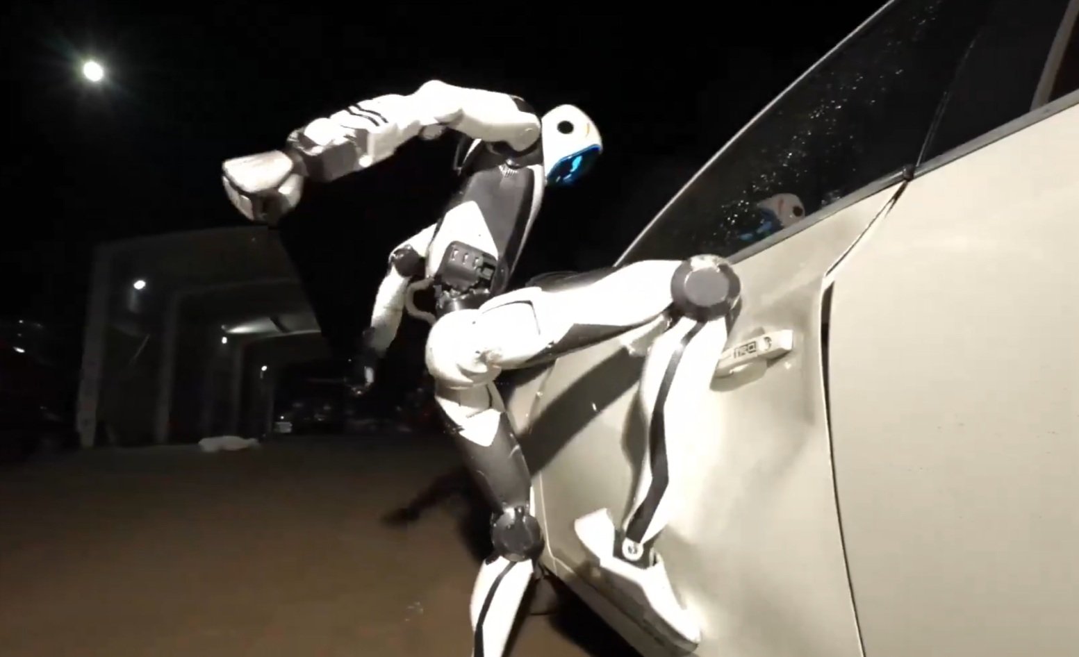 Unitree Unveils H2-X &lsquo;Kung Fu Legend: Guardian&rsquo; Humanoid Robot for Security and Rescue