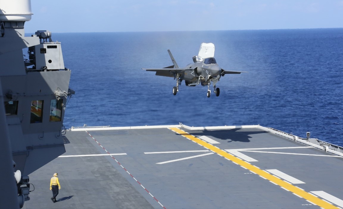 US F-35B Lands on Japan&rsquo;s Largest Warship, Signaling a New Era for Japanese Naval Aviation