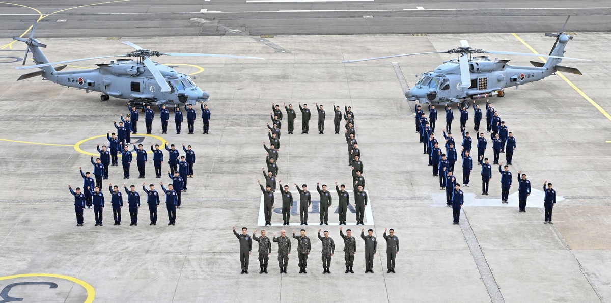 South Korea Deploys First Two MH-60R Seahawks to Strengthen Anti-Submarine Warfare Against North Korea