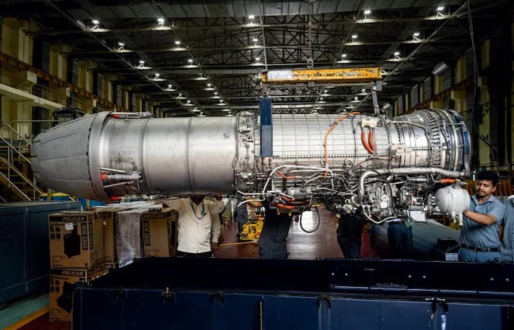 GE Aerospace Delivers First F404-IN20 Engine to HAL for Tejas Mk1A
