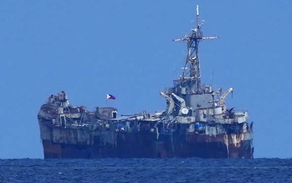Philippines Demands China Return Rifles and Pay for Boat Damage After Hostilities in Disputed Sea