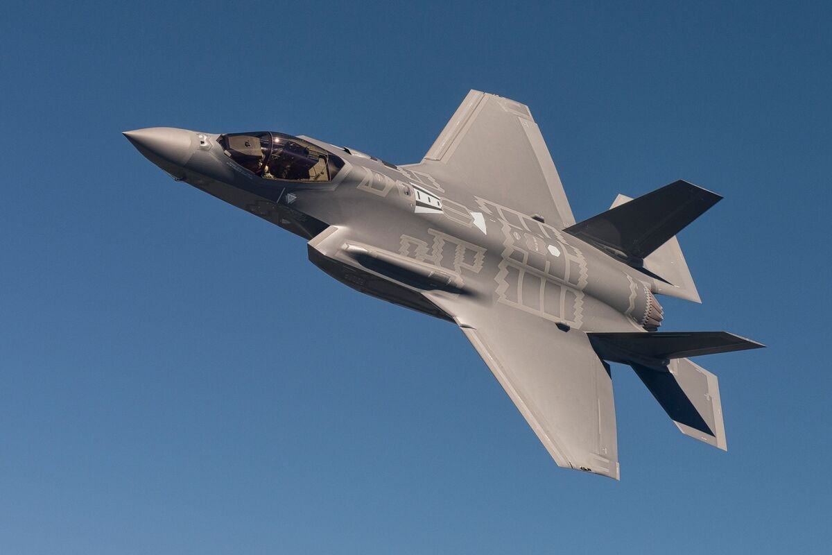 U.S. Awards $74.2 Million Contract to Integrate Sovereign Weapons into U.K. and Italian F-35 Fleets
